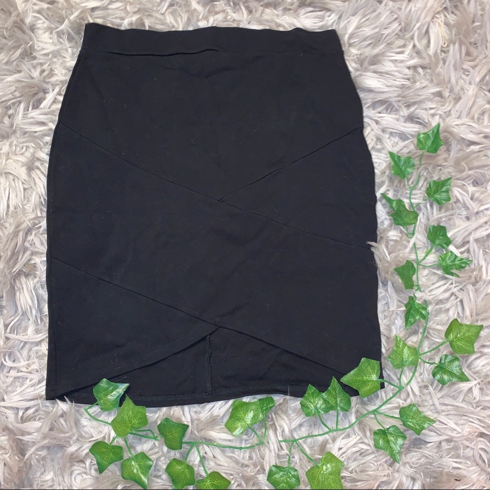 Black Criss Cross Pencil Skirt